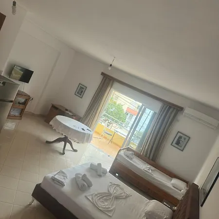 Nasios * Sarandë