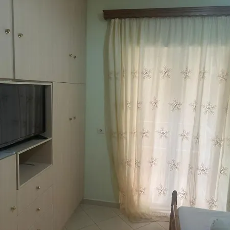 Nasios بيت ضيافة ساراندا
